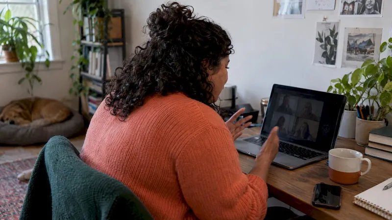 Virtual Awards Ceremony Ideas for Remote Teams, No Crew Needed